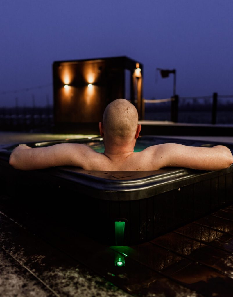 Sauna Health Benefits: How Heat Therapy Improves Sleep, Circulation, and Recovery